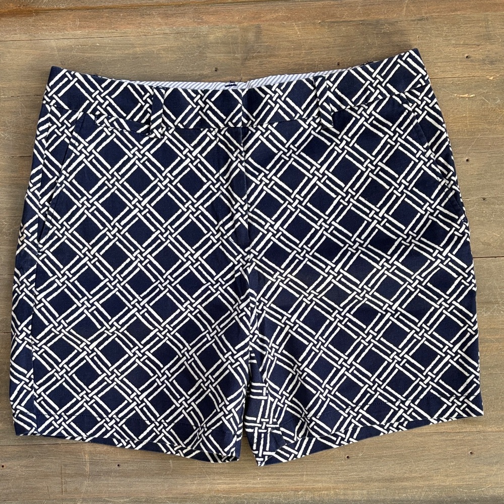 Lands’ End women’s mid-rise chino shorts